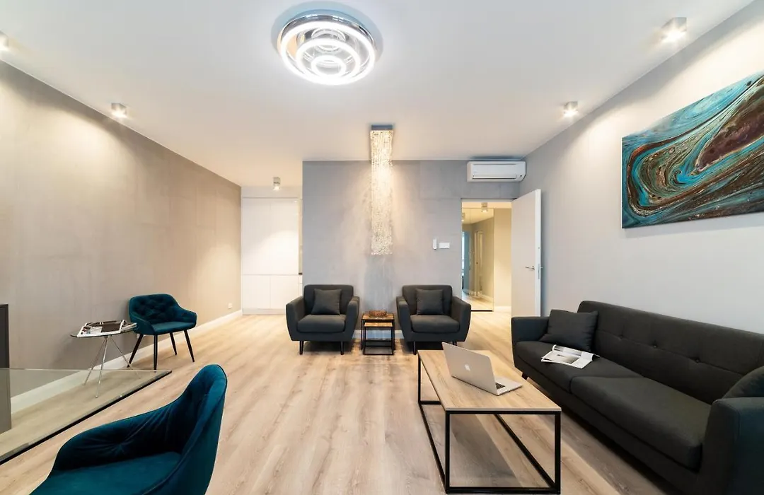Platinum Towers E-Apartments-1